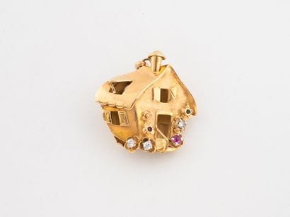 Pendentif en or jaune (750) figurant une...