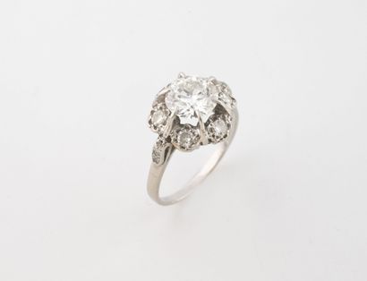Bague en or gris (750) et platine (950) de...