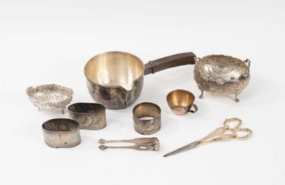 Lot de 9 objets :
* 8 en argent (950 / Minerve).
-...