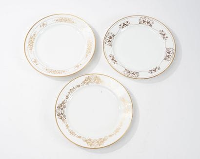 Manufacture de SEVRES, milieu du XIXème siècle
Trois...