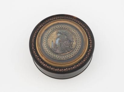 EUROPE, XIXème siècle
Tabatière circulaire...