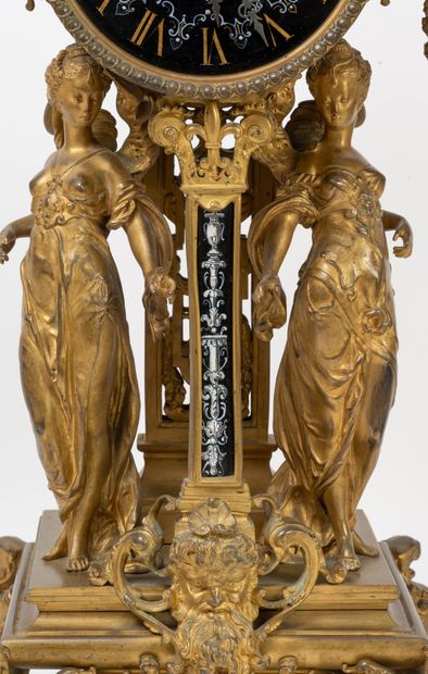 Importante garniture de cheminée de style...