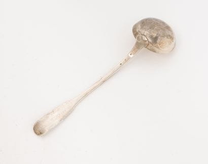 Louche en argent (950), modèle uniplat, le...