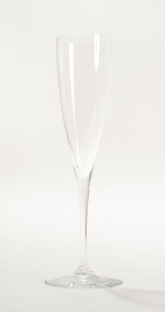 BACCARAT, modèle Dom Pérignon
12 verres à...