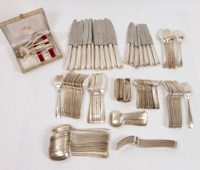 A. MAURER
Silver plated cutlery set, beveled-edge...