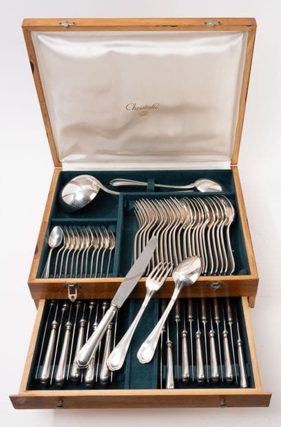 CHRISTOFLE
Silver plated cutlery set, double-line...