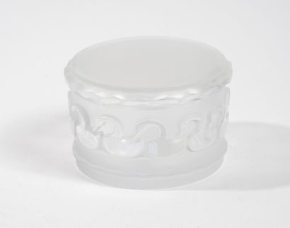 LALIQUE FRANCE
Candie jar with swans.
Made...