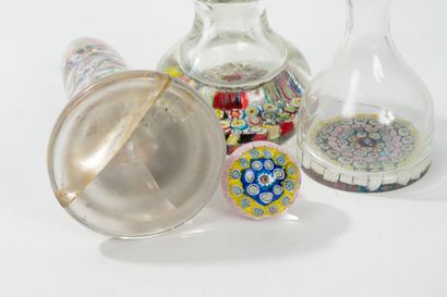 MURANO
Two flat-bottomed crystal vials with...