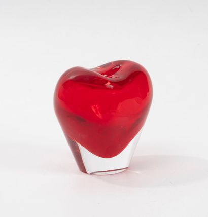 SALVIATI
Pensiero vase, 1998. 
In red glass.
Signed...