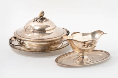 Set of silver plated metal pieces:
- A circular...
