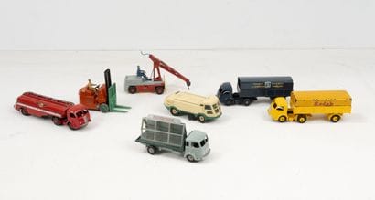 DINKY TOYS MADE IN FRANCE
Set includes a...
