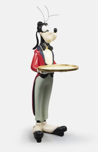 DISNEY
Dingo Majordome.
131 x 50 x 40 cm
Nombreux...