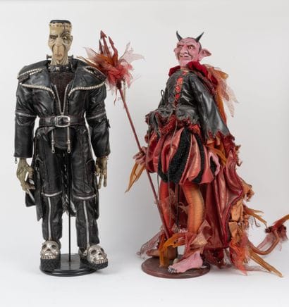KATHERINE'S COLLECTION
Frankenstein et Lucifer.
Deux...