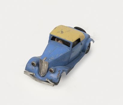 CIJ
Vivasport Renault.
En tôle peinte.
L....