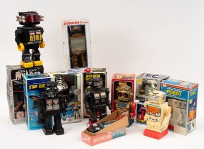 MADE IN HONG-KONG
Lot de 10 robots, personnages...