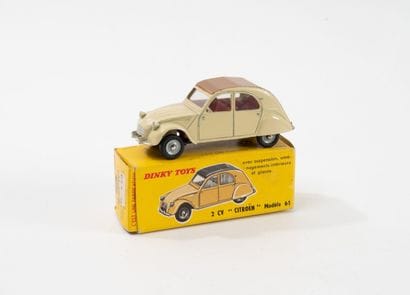 DINKY TOYS FRANCE
Citroën 2CV, cream, light...