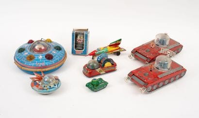 JOUETS MONTBLANC
Car spatial en tôle lithographiée.
On...