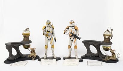 ATTAKUS / BOMBYX
Lot de 4 statuettes en résine.
Édition...