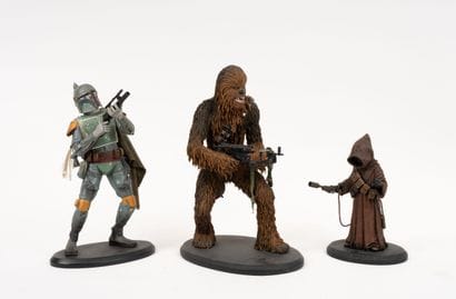 ATTAKUS / BOMBYX
Lot de 7 statuettes en résine.
Édition...