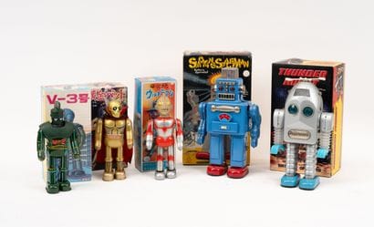 Lot de 5 reproductions de robots ou personnages...