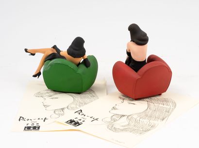 FARIBOLES 
Pin-up assise dans un fauteuil...