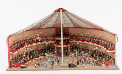 CBG 
Grand cirque avec chapiteau miniatures...