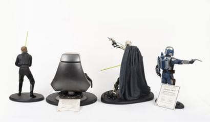 ATTAKUS / BOMBYX
Lot de 4 statuettes en résine.
Édition...