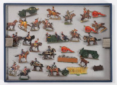 Lot de soldats, plats d'étain peints, la...