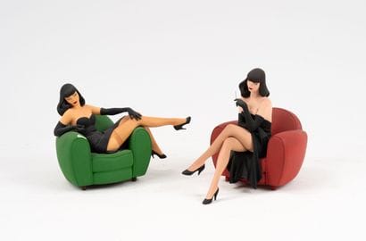 FARIBOLES 
Pin-up assise dans un fauteuil...