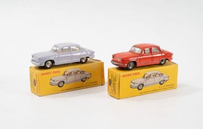 DINKY TOYS FRANCE
Lot of 2 PL 17 Panhard,...