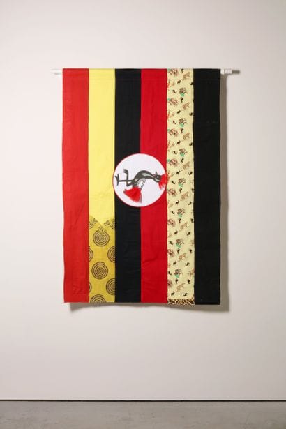 Ouganda - Drapeau réalisé à partir de vêtements...