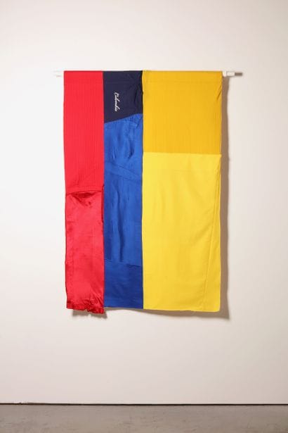 Colombie - Drapeau réalisé à partir de vêtements...