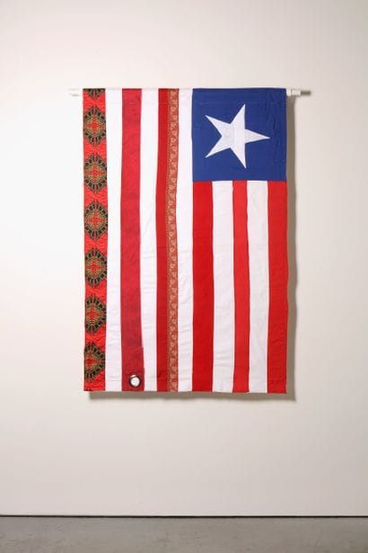 Libéria - Drapeau réalisé à partir de vêtements...
