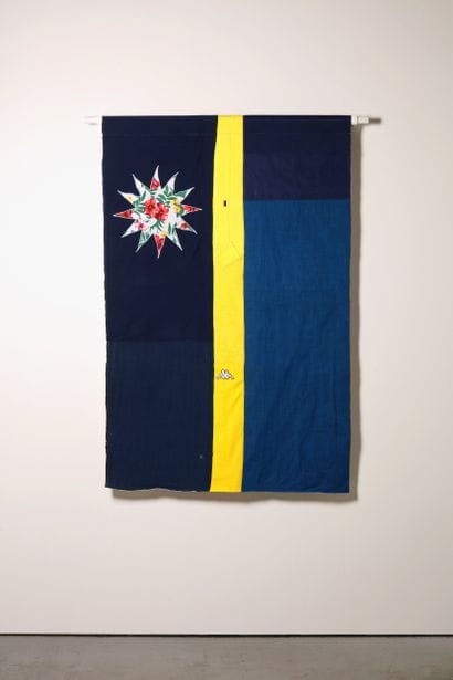 Nauru - Drapeau réalisé à partir de vêtements...
