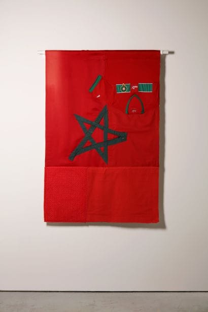 Maroc - Drapeau réalisé à partir de vêtements...