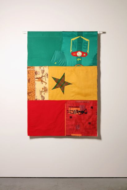 Sénégal - Drapeau réalisé à partir de vêtements...