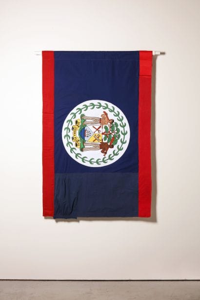 Belize - Drapeau réalisé à partir de vêtements...