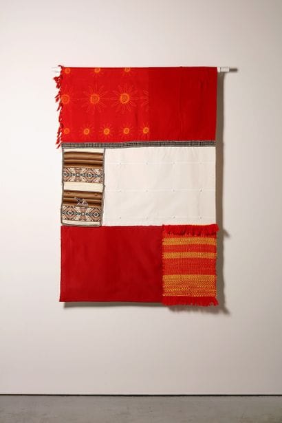 Pérou - Drapeau réalisé à partir de vêtements...