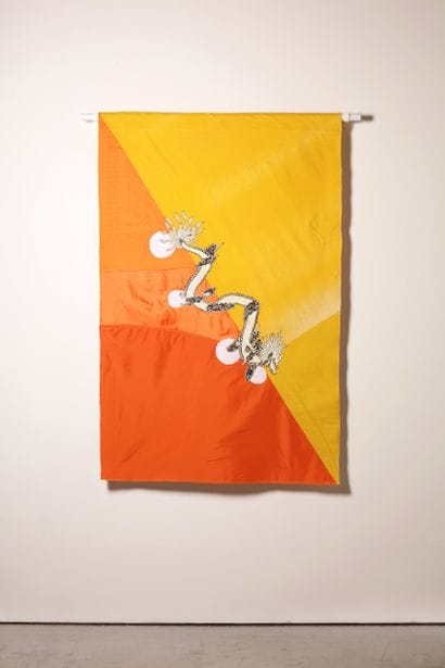 Bhoutan - Drapeau réalisé à partir de vêtements...