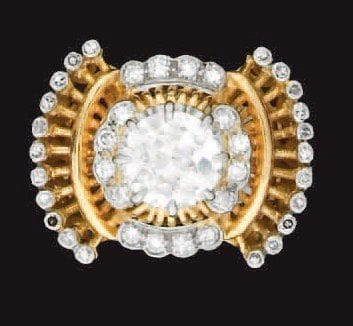 Bague de genre pagode en or jaune et or gris...
