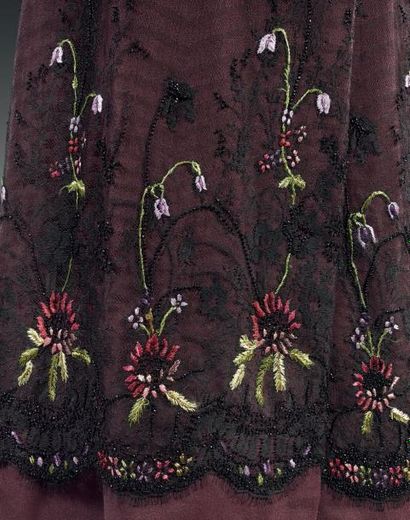 GIVENCHY
Haute Couture par Alexander McQueen....