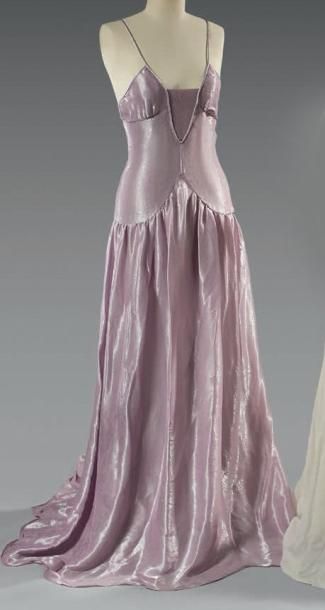 Emanuel UNGARO. Paris
Summer 2008. Robe longue...