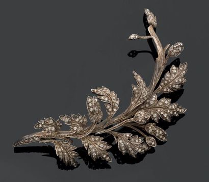 Grande broche trembleuse en or jaune et argent,...