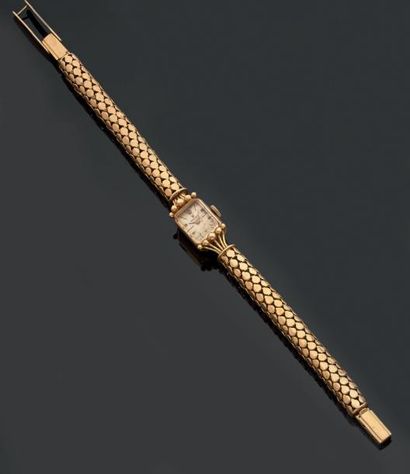 ROLEX
Montre-bracelet de dame en or jaune....