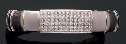 Bracelet jonc ouvert en or gris composé de...