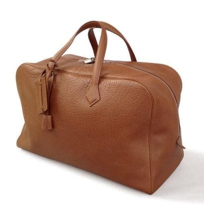 HERMES Paris
Sac de voyage en cuir grainé...