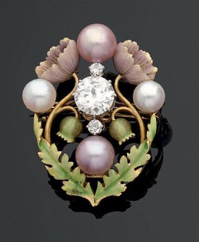 Broche pendentif en platine et or jaune ciselée...