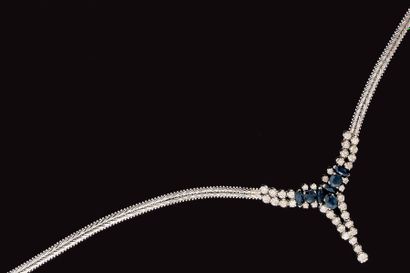 Collier souple en or gris 14 K (585°/oo),...