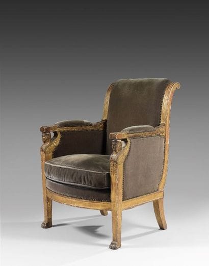 Bergère en bois doré, à dossier renversé...