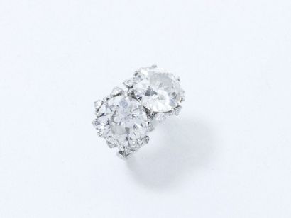 STERLE Paris
Bague toi et moi en platine...